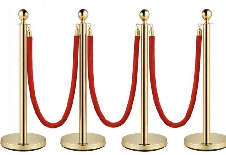 Słupki odgradzające złote 